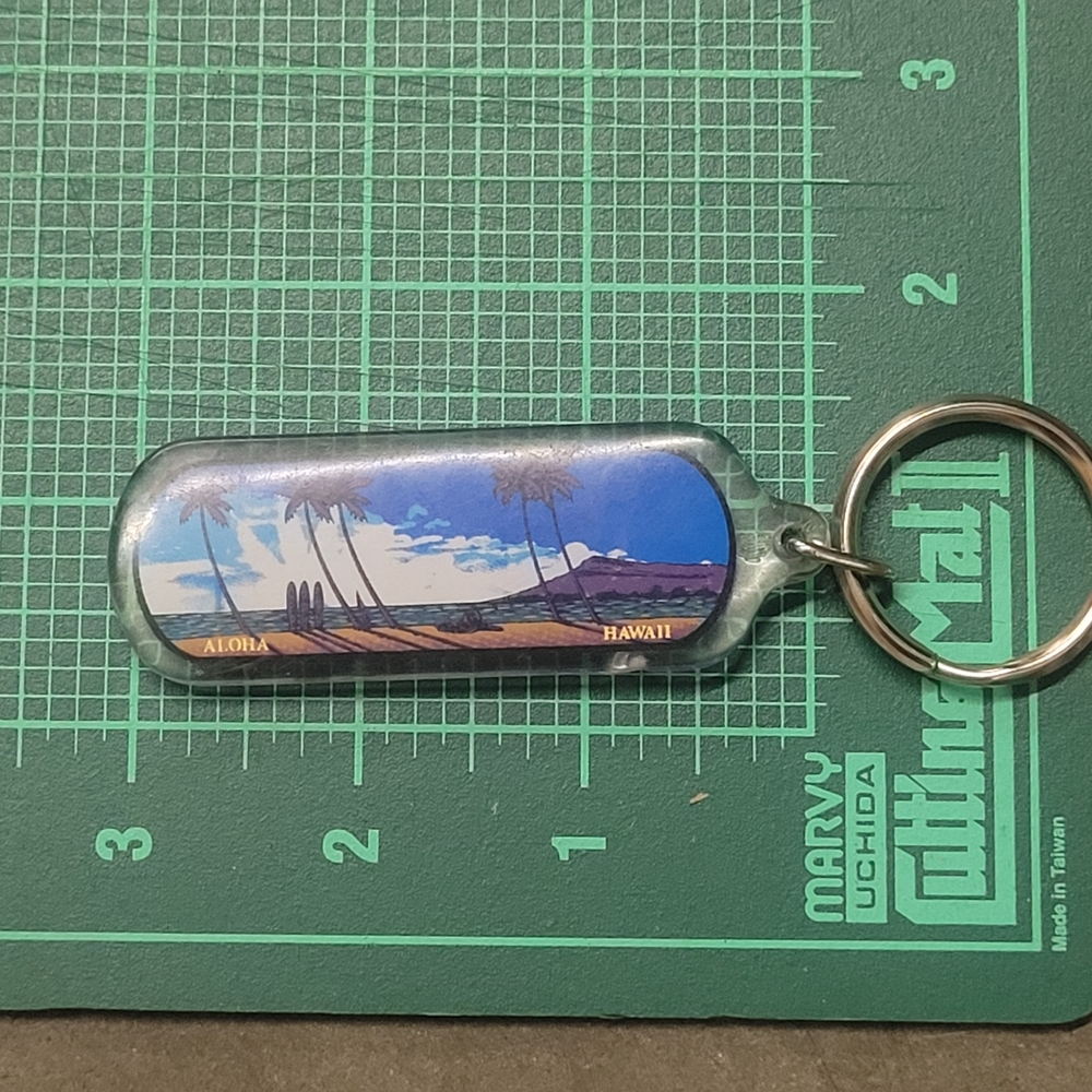 Aloha Hawaii Vintage Keyring Waikiki Beach Diamond Head view 1980's Honolulu, HI